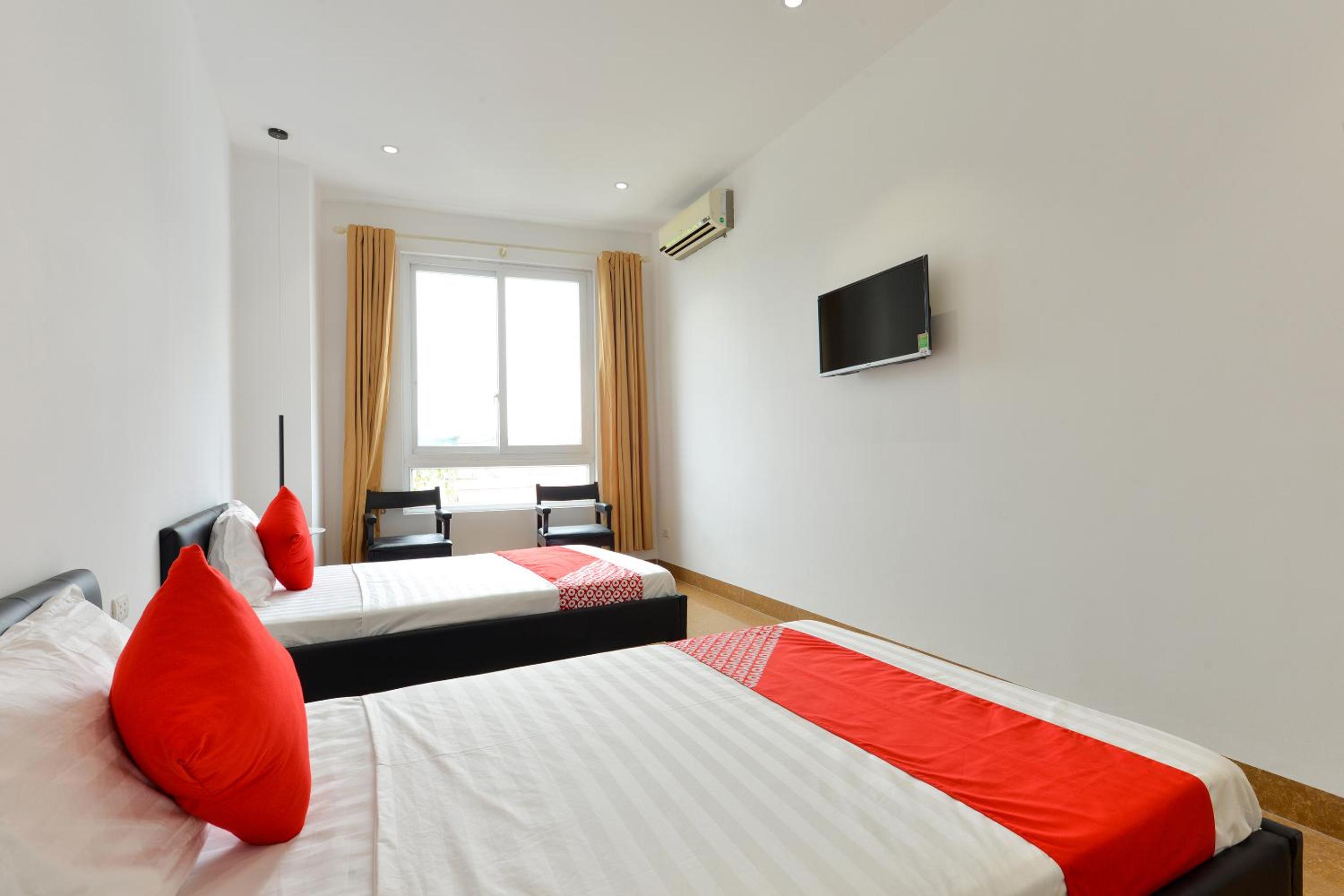 BH Riverside Hotel 21/43