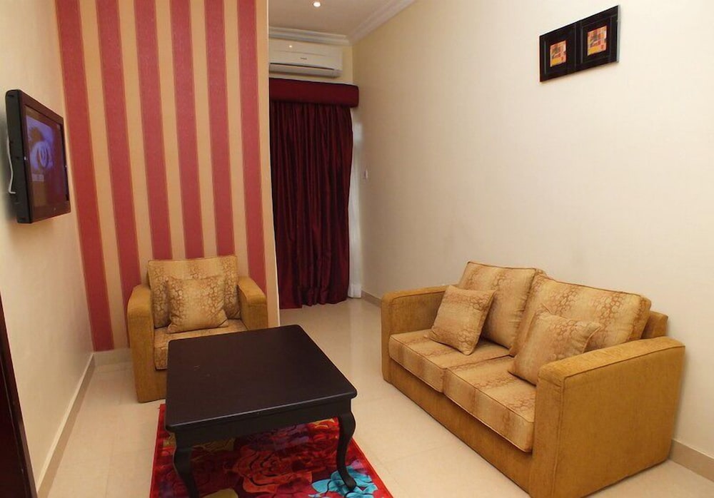 Ellis Suites Limited 19/28