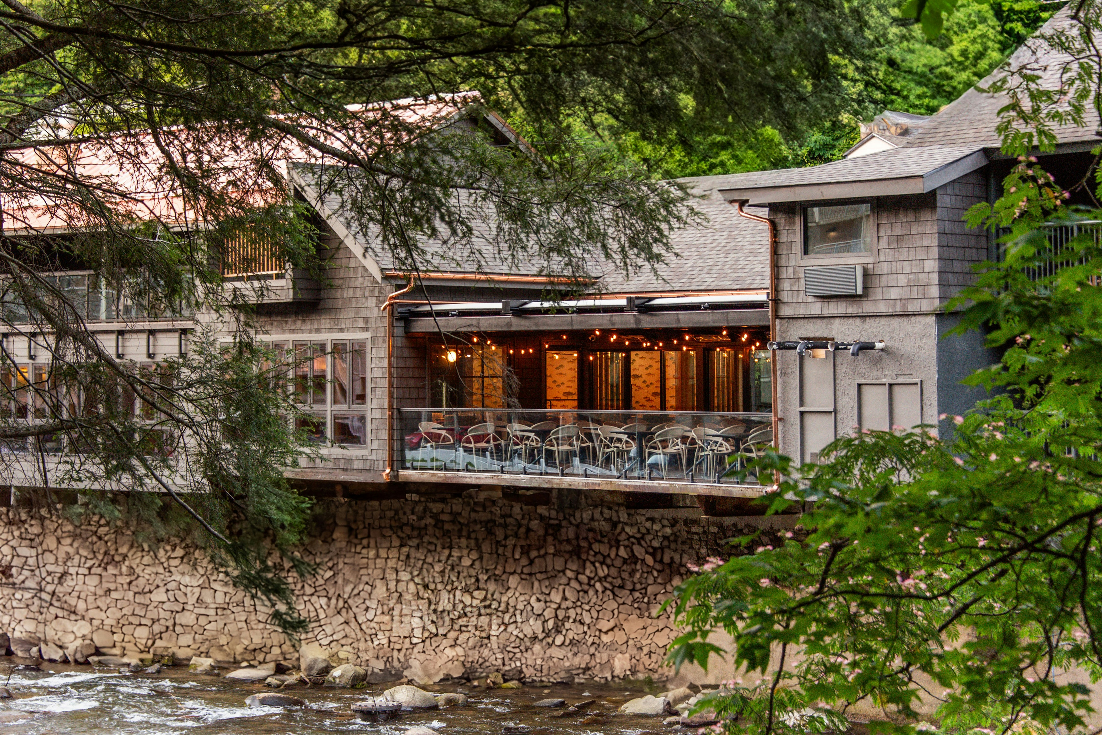 Historic Rocky Waters Inn, A Small Luxury Hotel 43/55