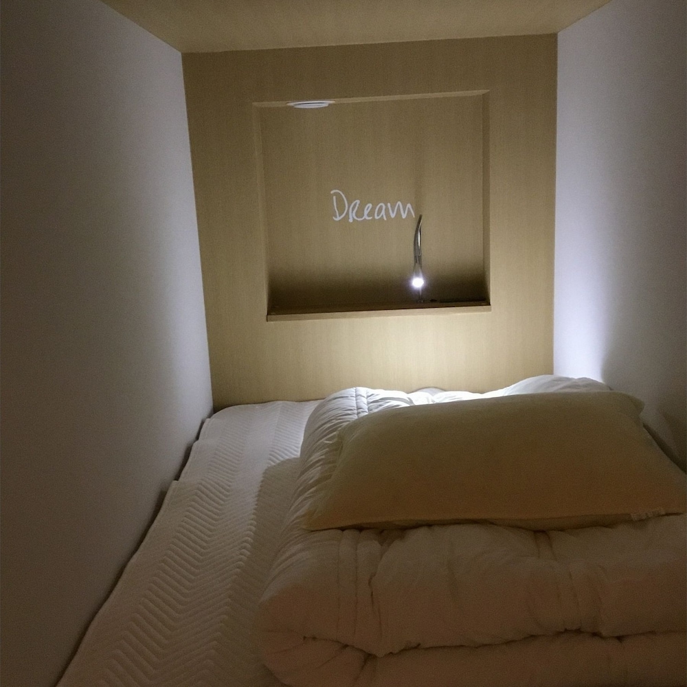 White Hostel Shinsaibashi 13/50