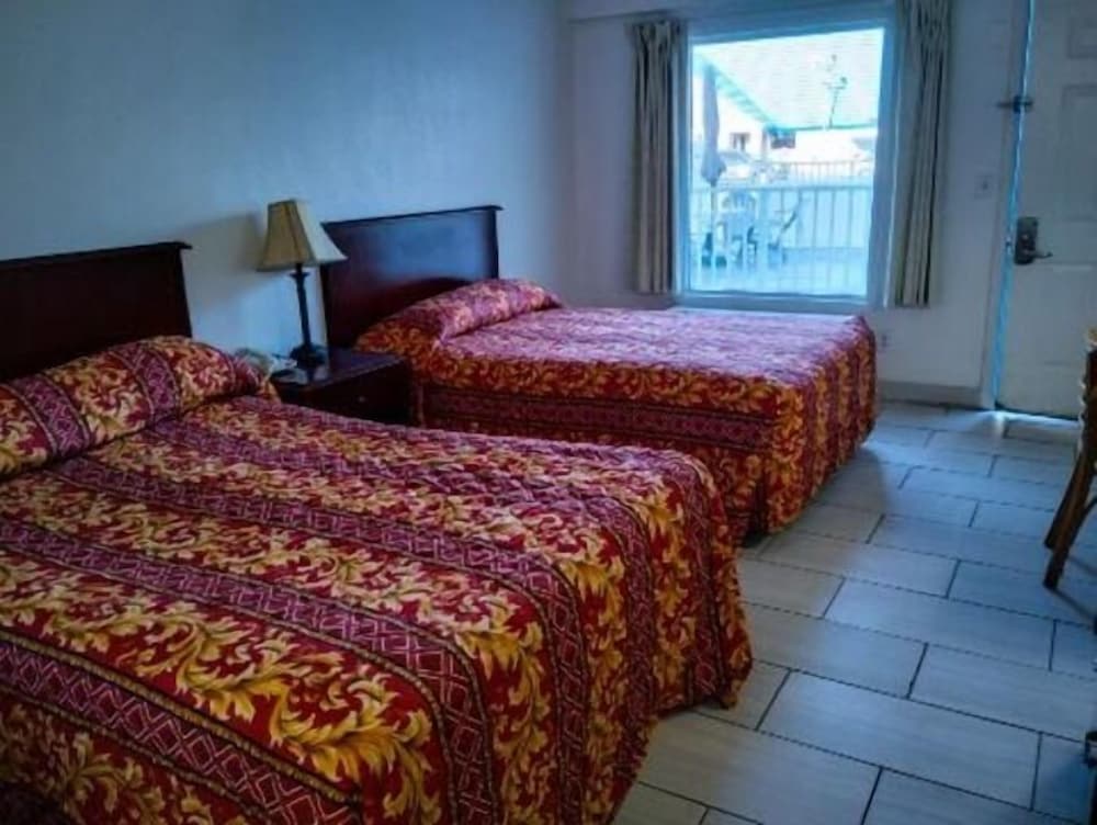 Budget Inn Cocoa 13/45
