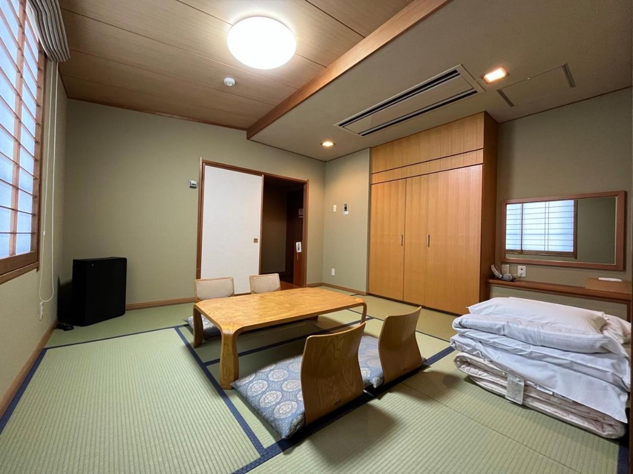 Japanese, Quadruple