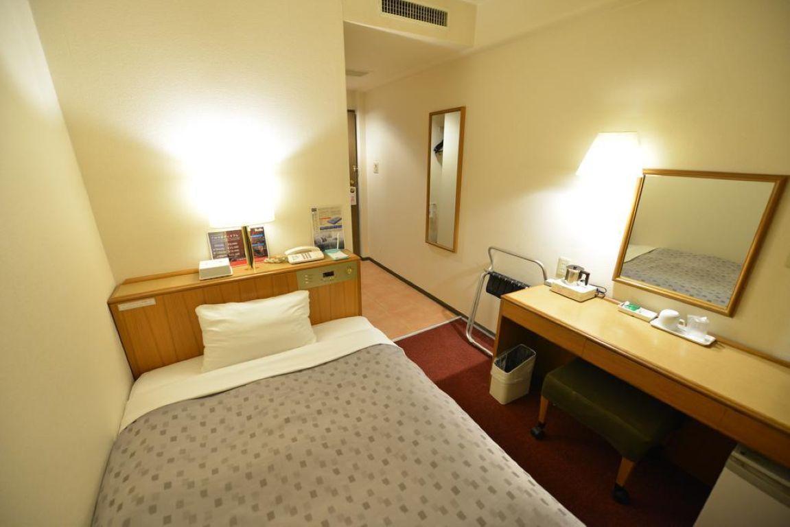 Semi Room, Single, Semi Double Bed, Smoking، Smile Hotel Tokyo Shinkoiwa 2/2