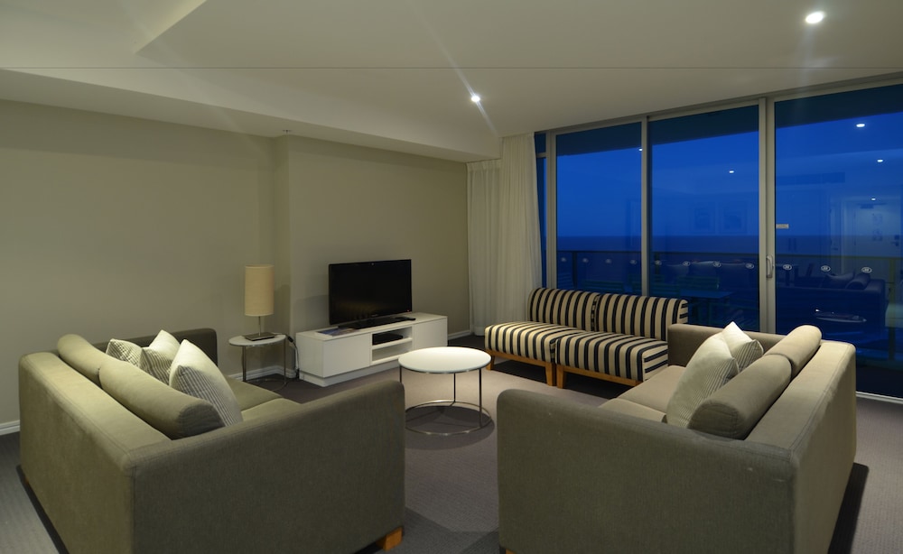 Orchid Residences - HR Surfers Paradise 46/73