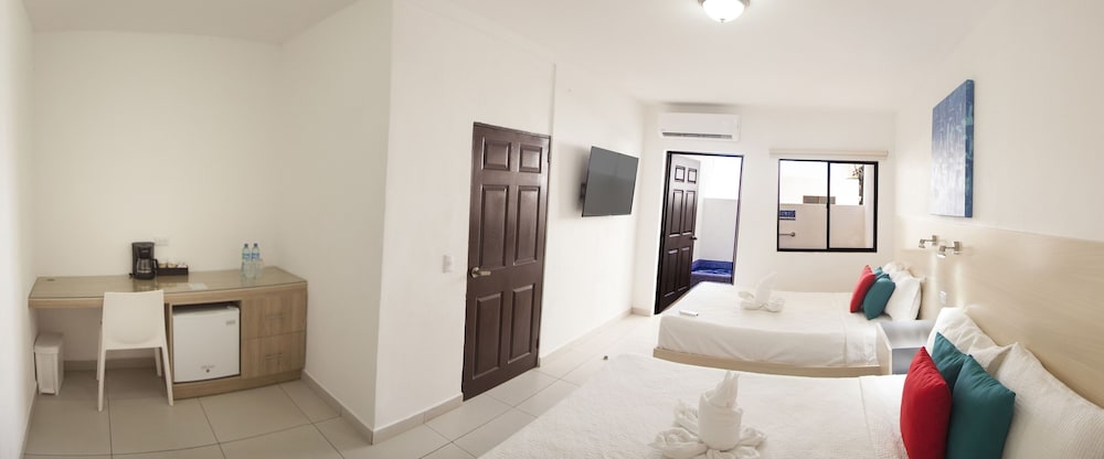 Hotel Los Farallones 34/70