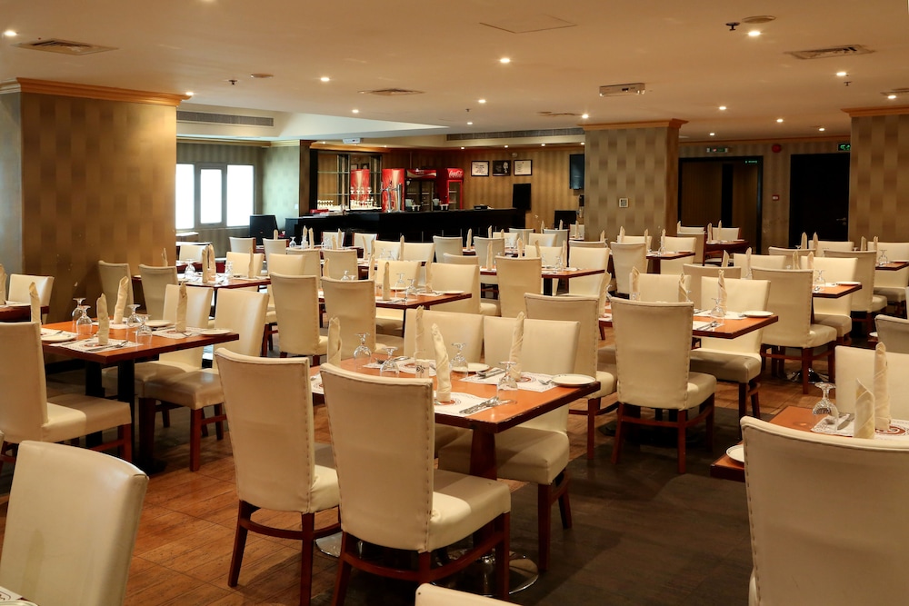 Monroe Hotel Bahrain 57/66