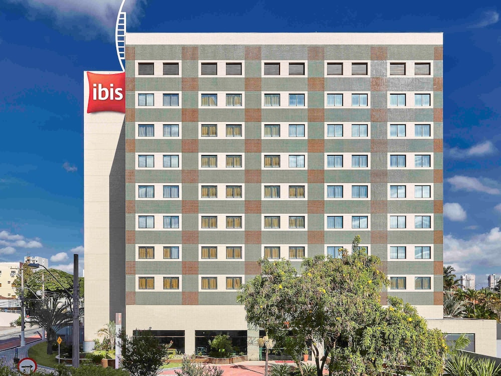 Ibis Taubate 1/55
