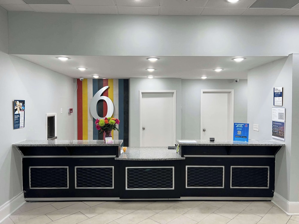 Lobby at Motel6 West Columbia, SC - Airport, WEST COLUMBIA - SC