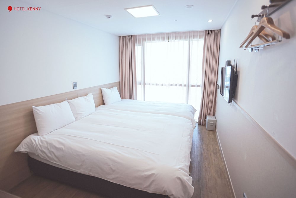 Hotel Kenny Seogwipo 38/66