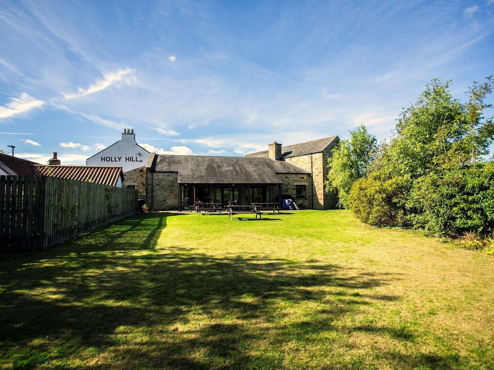 The Holly Hill Inn 28/31