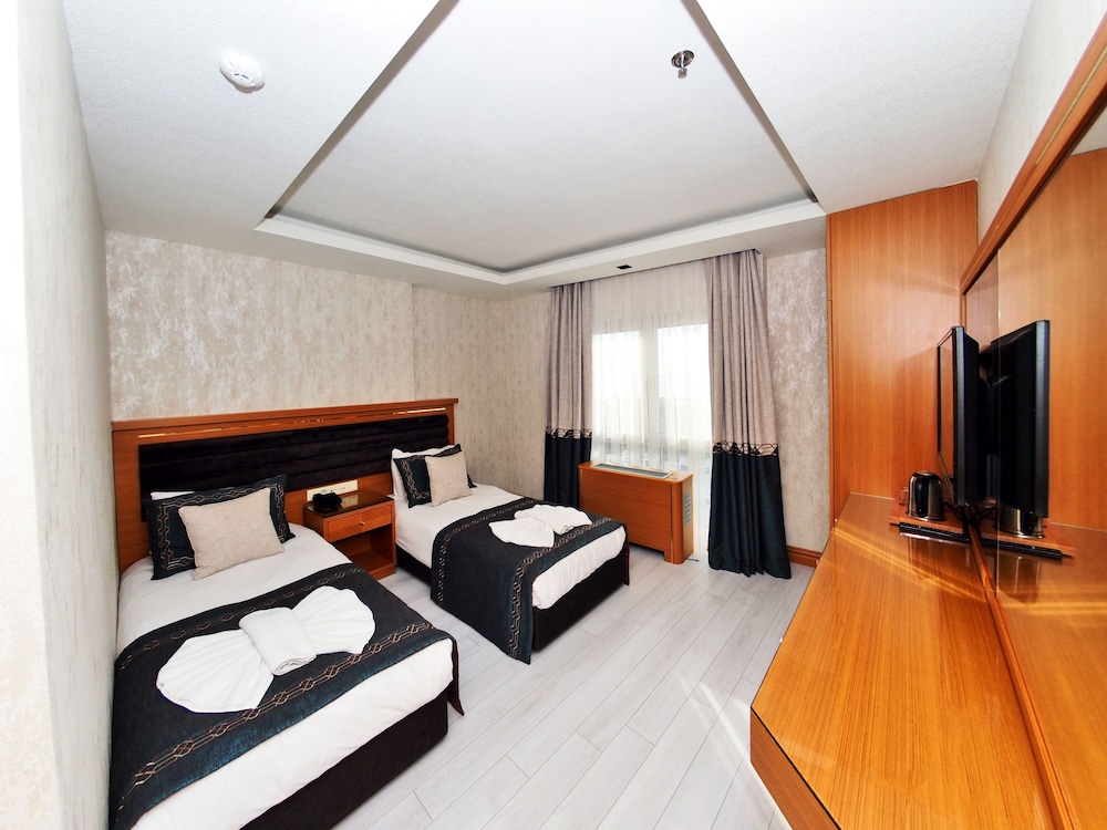 Grand Emir Hotel 24/45