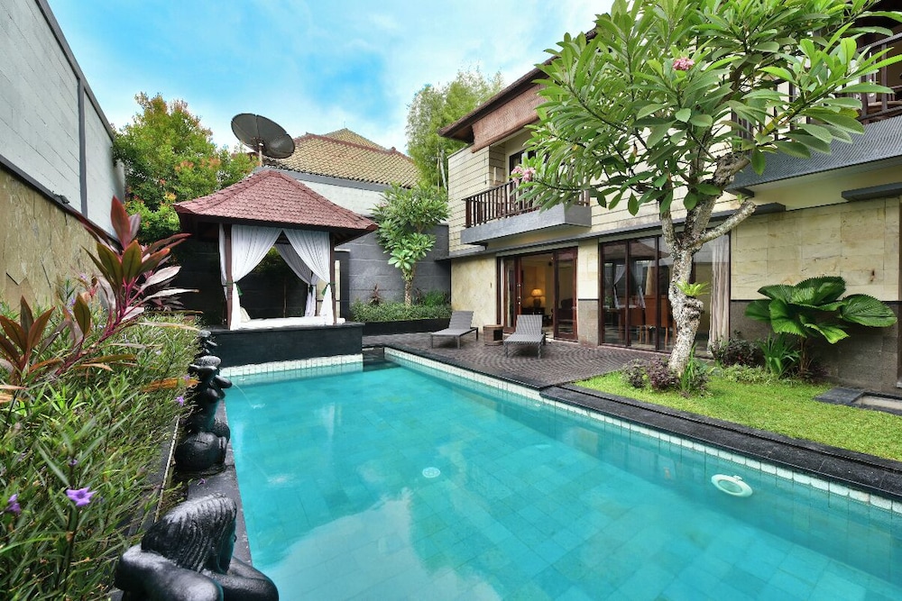 The Khayangan Dreams Seminyak 39/50