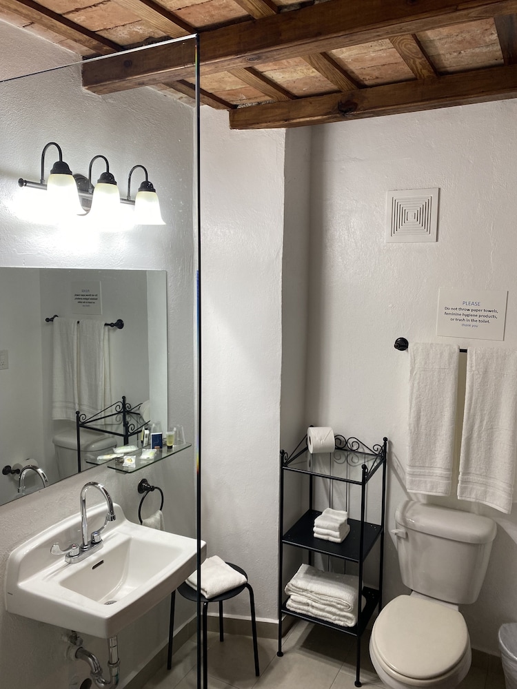 352 Guest House Hotel Boutique 50/50