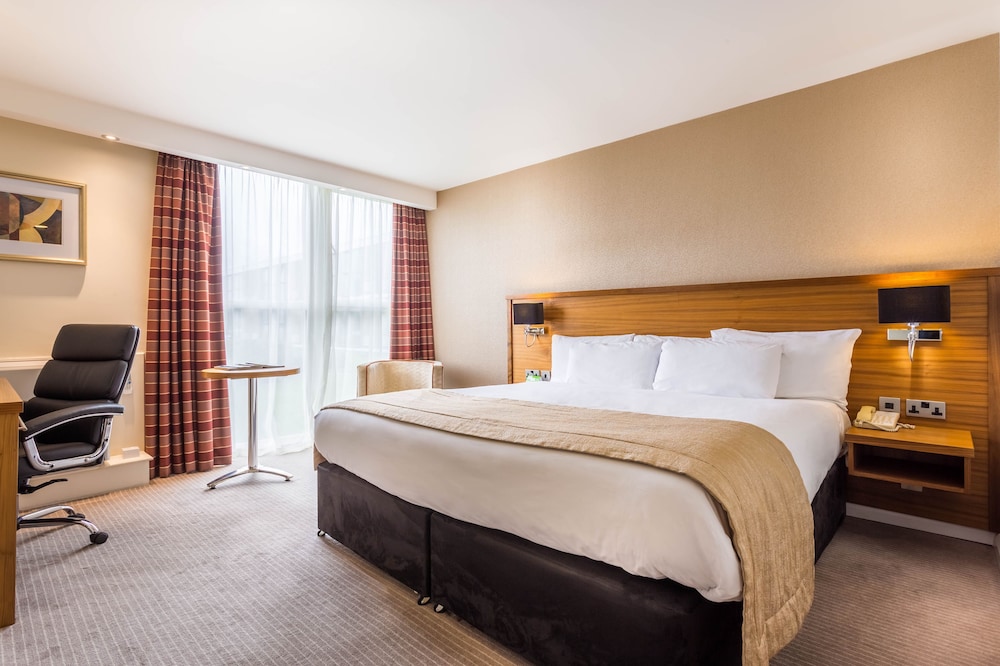 Holiday Inn Newcastle Gosforth Park By IHG 24/76