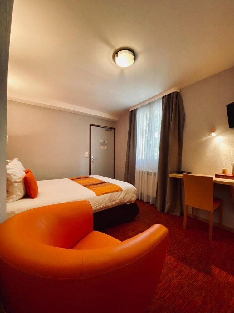 Logis Hotel la Terrasse Fleurie 2/43
