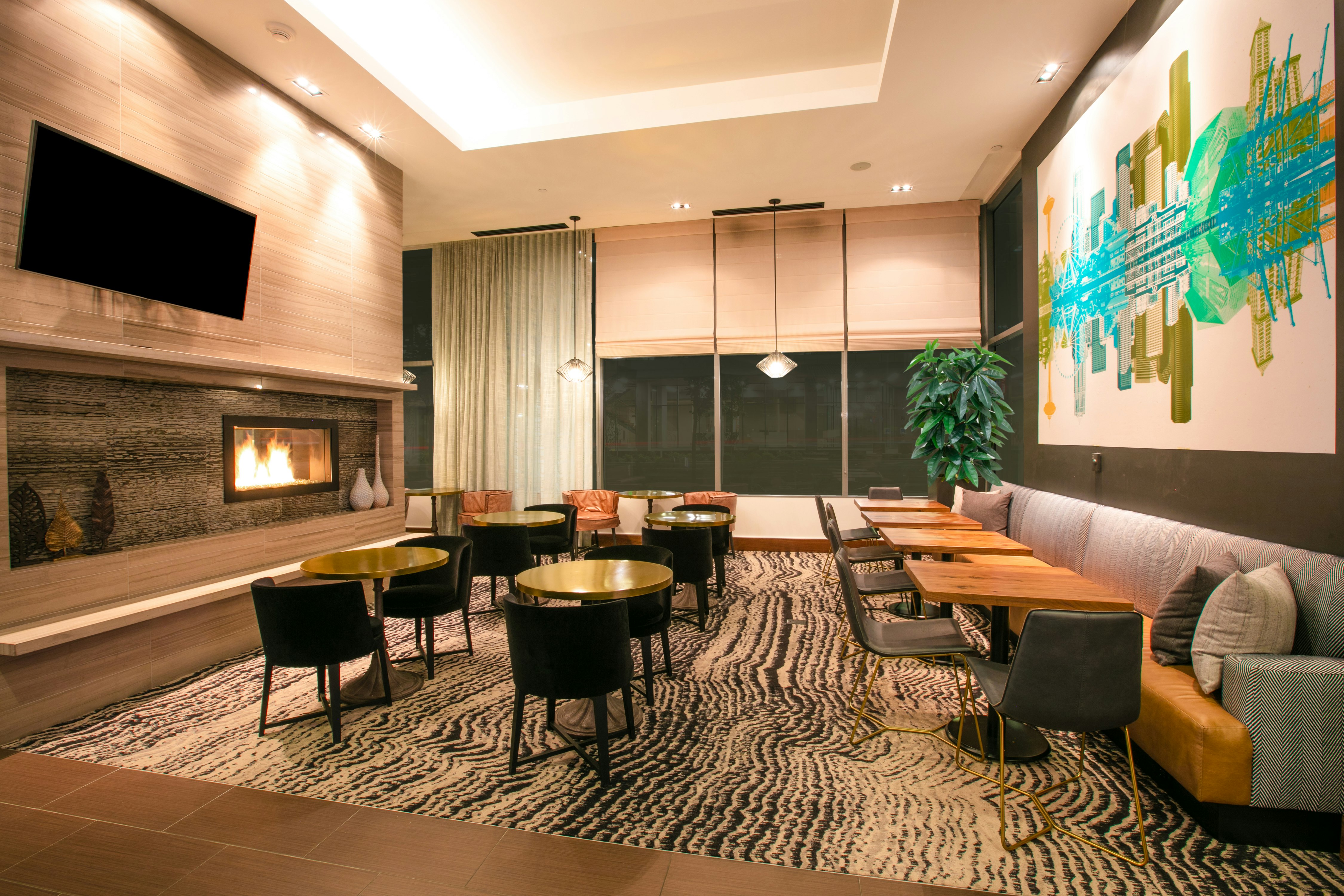 Hilton Garden Inn Seattle Downtown 50/80