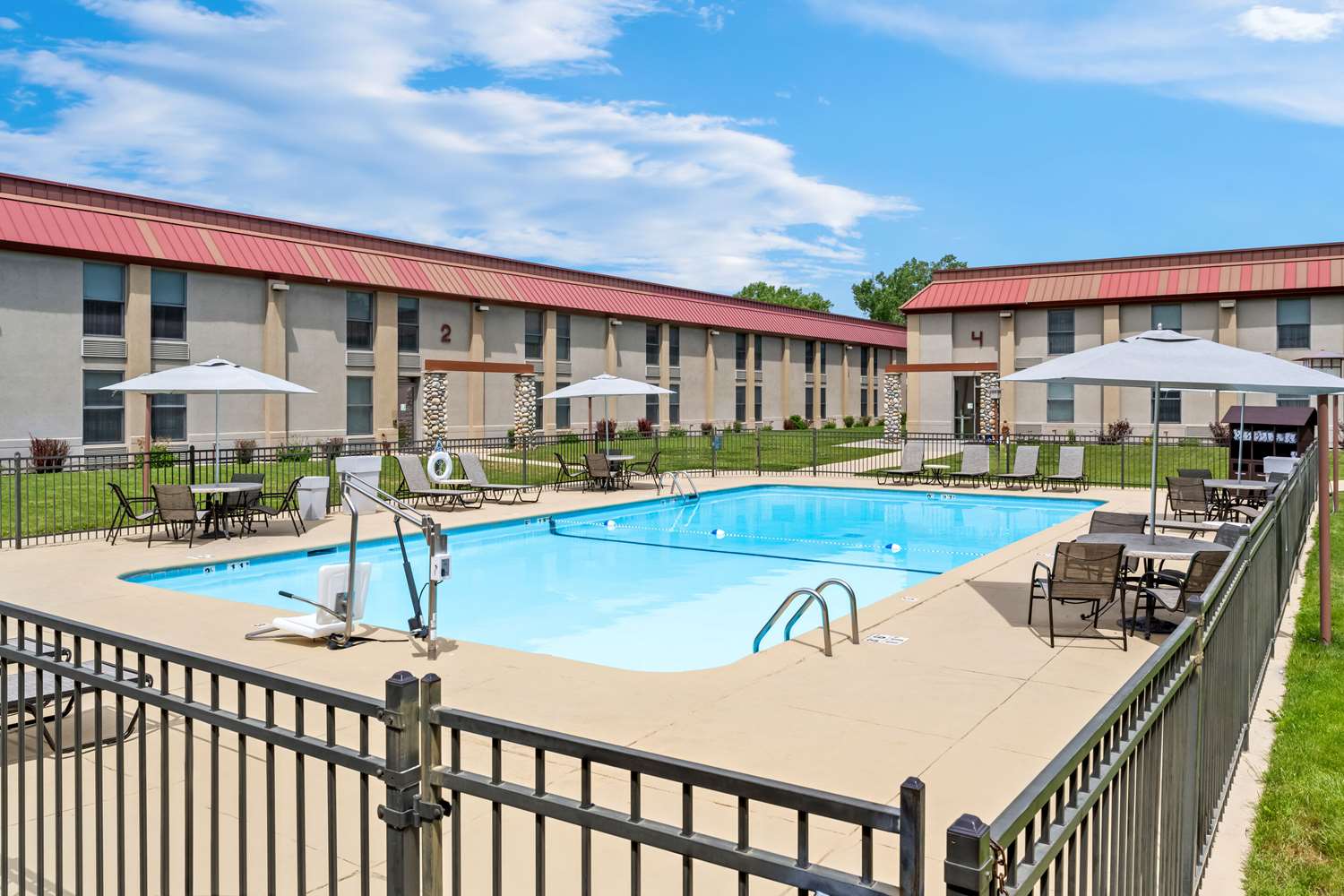 Comfort Inn At Buffalo Bill Village Resort 18/19
