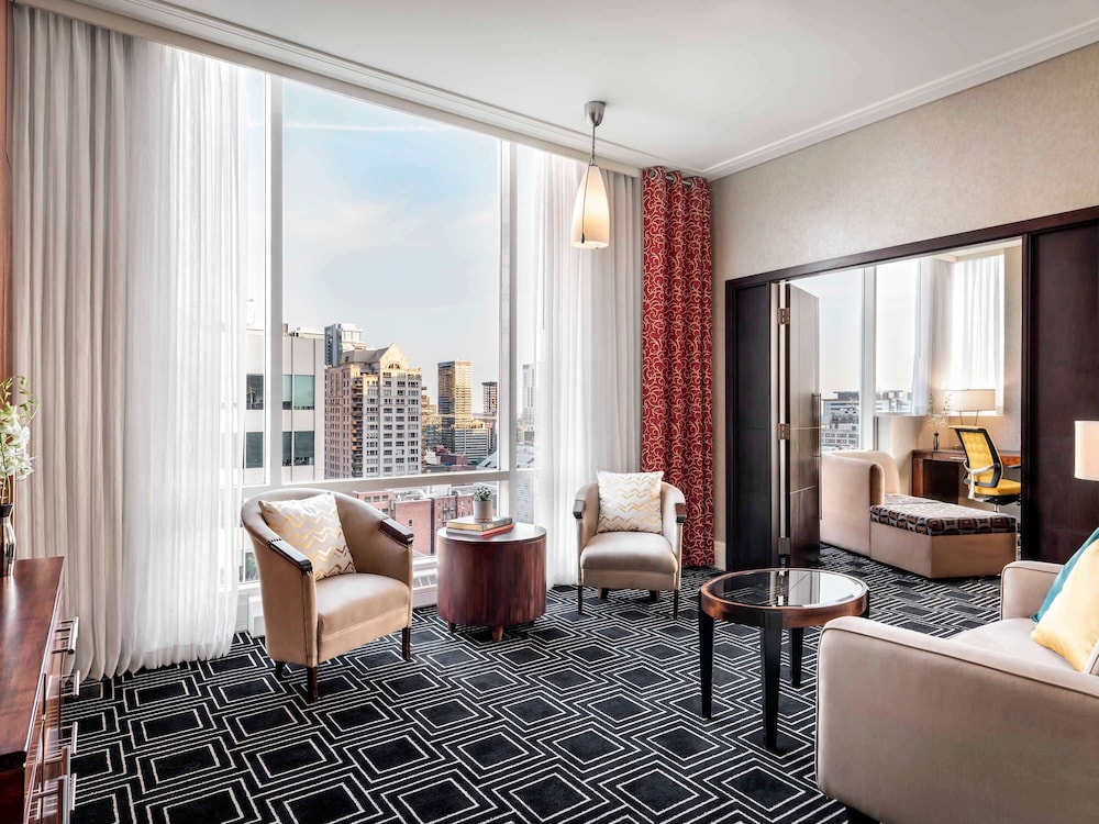 Sofitel Montreal Golden Mile 45/79
