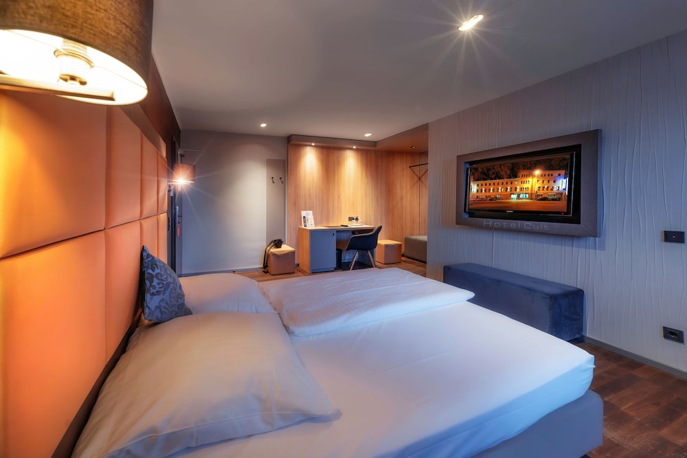STANDARD, DOUBLE BED