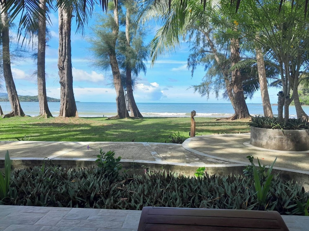 Twinbay Resort And Spa 65/69