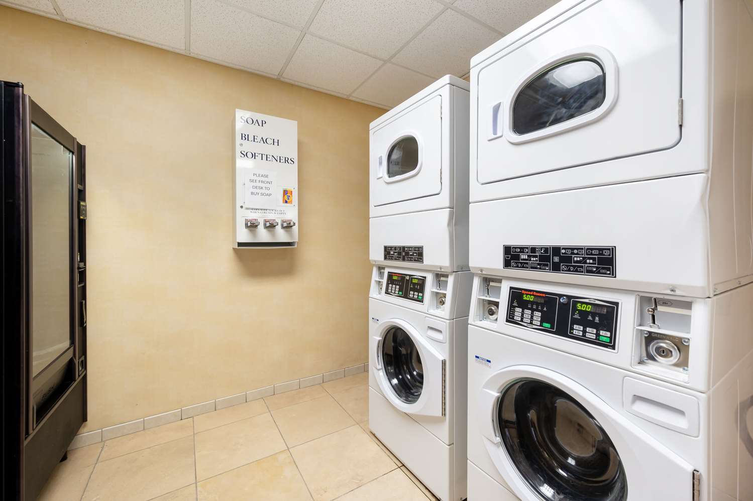 Comfort Inn & Suites Rawlins WY 24/48