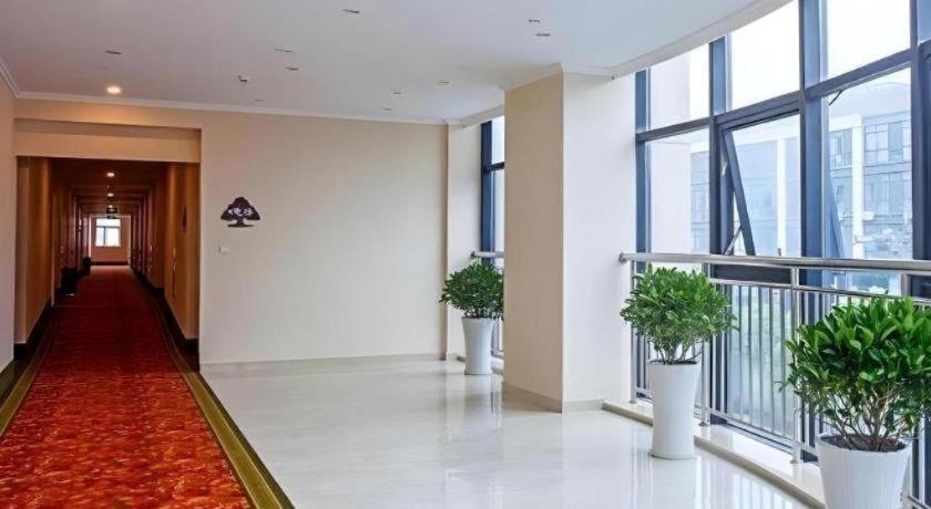 GreenTree Inn HuZhou AnJi YingBin Avenue Express Hotel 8/43