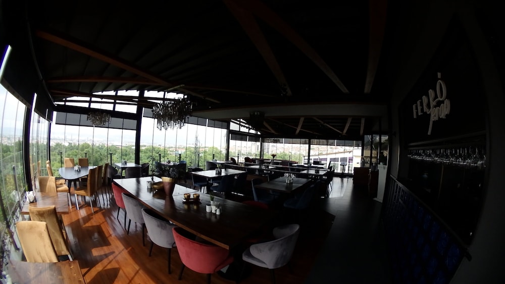 Hotel Ferro 8/50