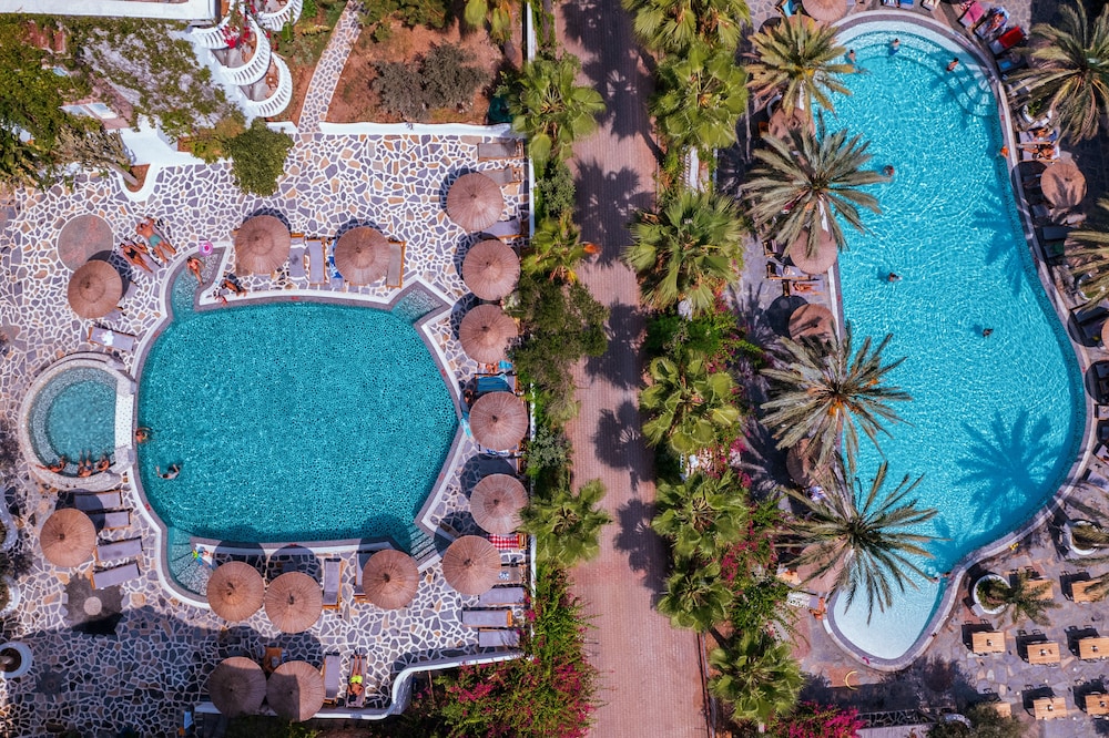 Flamingo Hotel 70/76