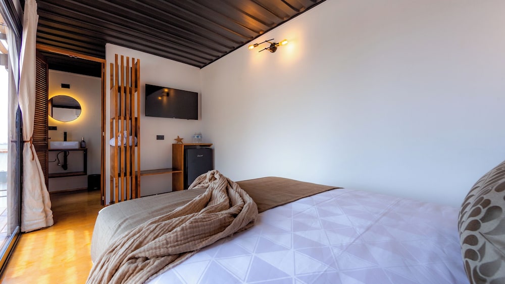 Inhouse Glamping 16/50