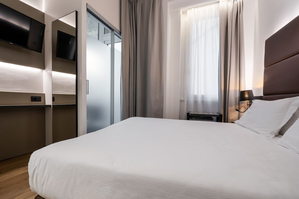 STANDARD, DOUBLE OR TWIN BED