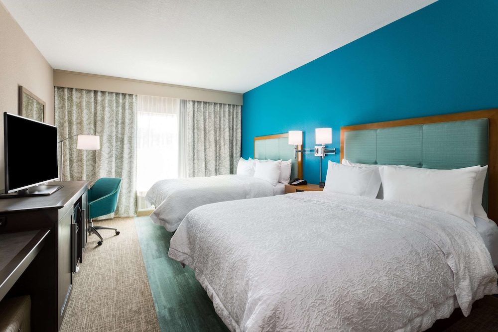 Hampton Inn and Suites Mary Esther Fort Walton Beach 15/40