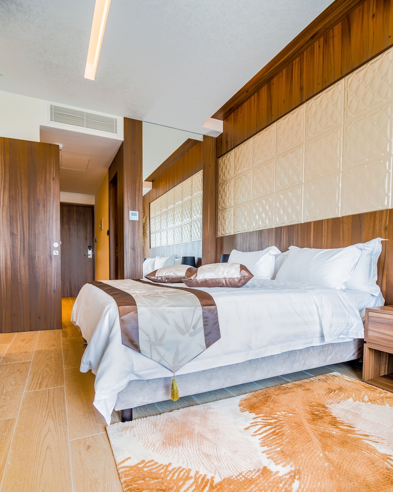 Basic Double Room No Balcony No Window View