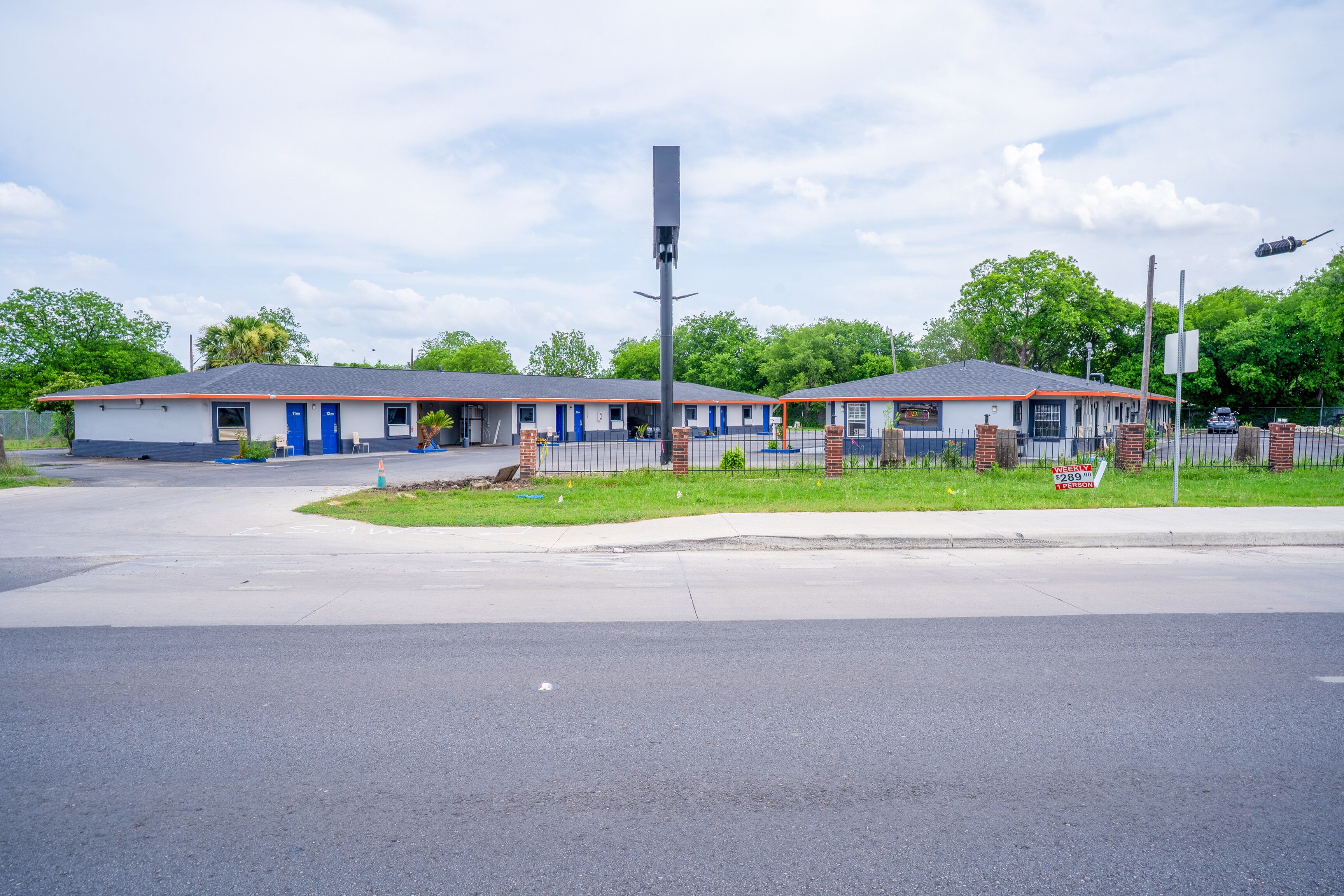 Alamo Oasis Inn and Suites By OYO San Antonio 39/53