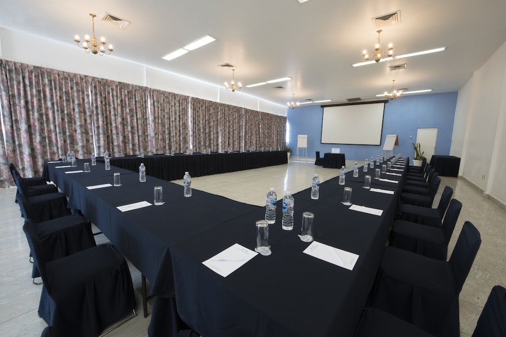 Hotel Villa Bejar Tequesquitengo 57/72