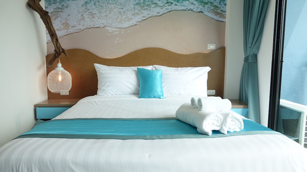 T2 Jomtien Pattaya 18/50