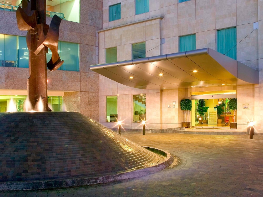 Hotel Novotel Mexico City Santa Fe photo1
