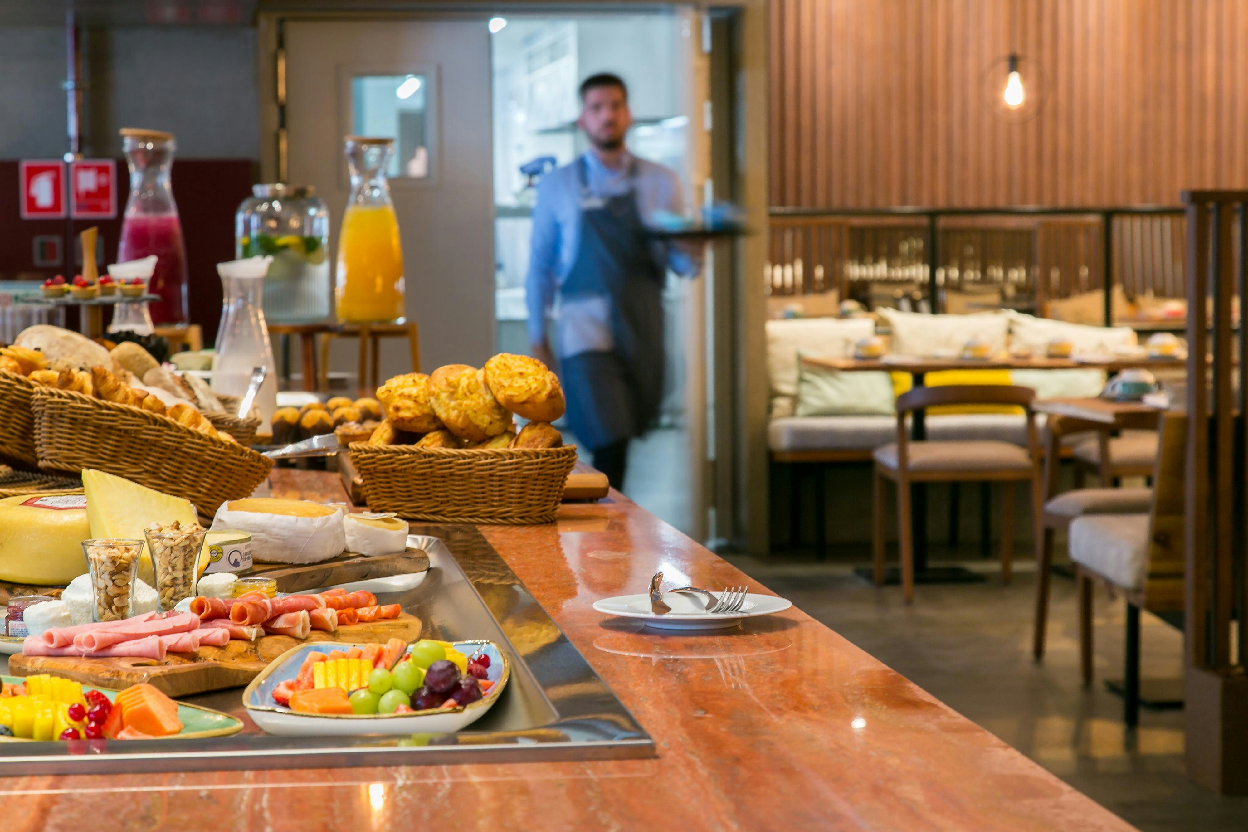 Four Points by Sheraton Sesimbra 30/37