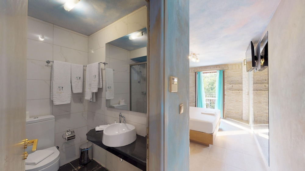 Leda Suites 47/50