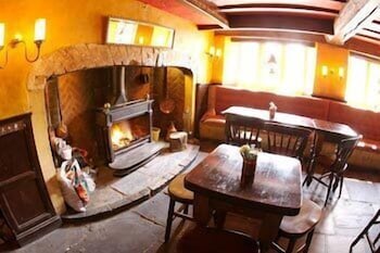 The Old Crown Coaching Inn 30/50