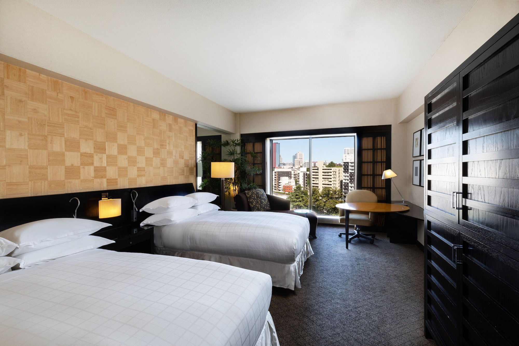 Deluxe, Twin Beds
