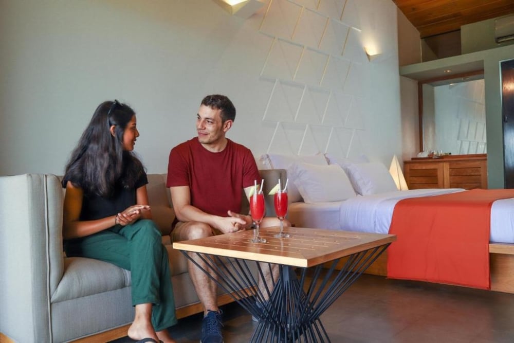 Giritale Hotel 10/50