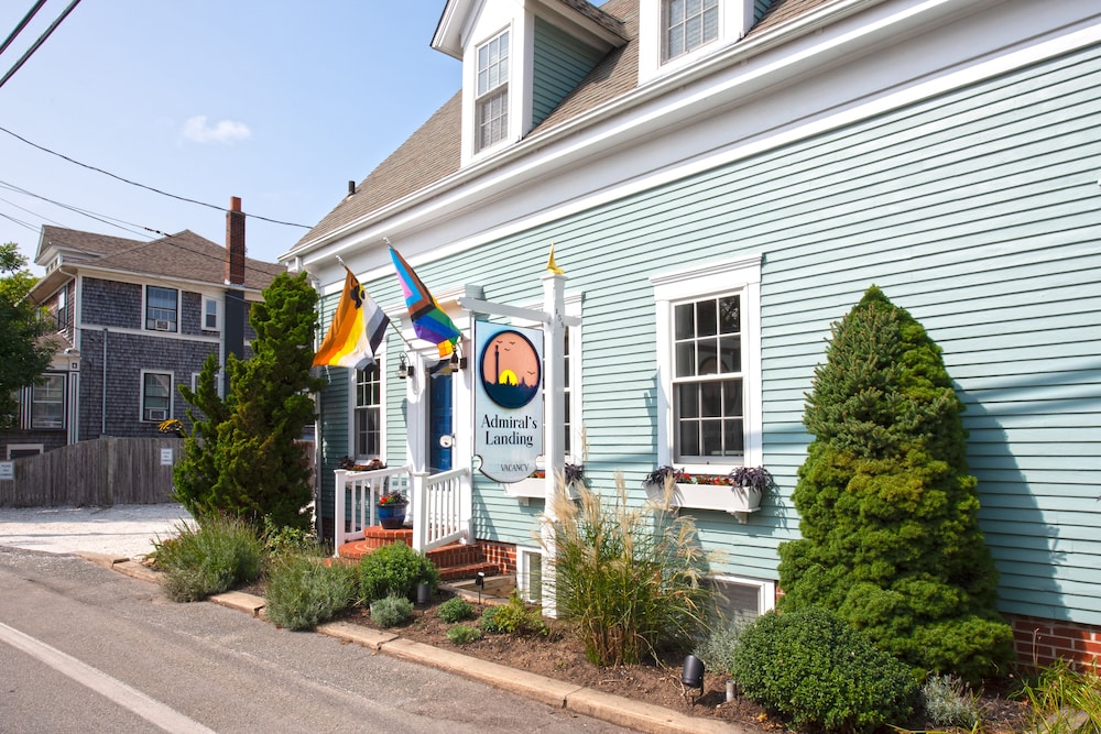 Admirals Landing Bed & Breakfast 55/69