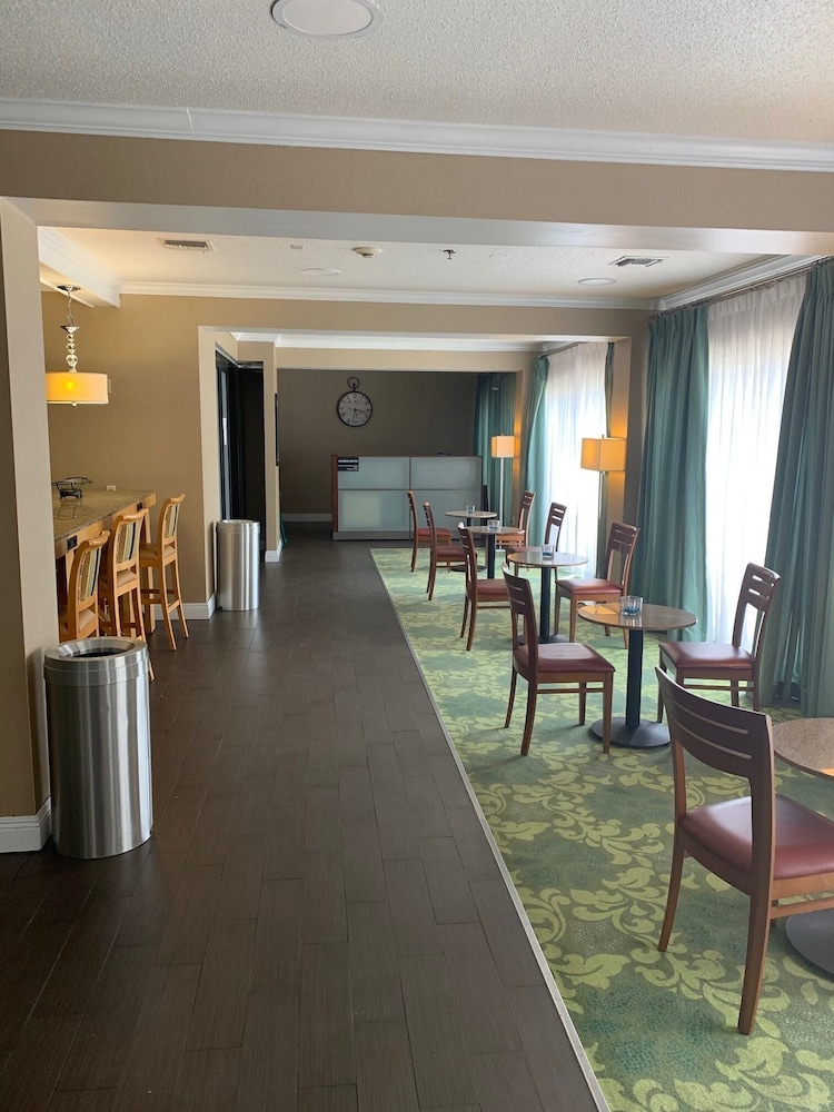 Hampton Inn Covington La 31/43