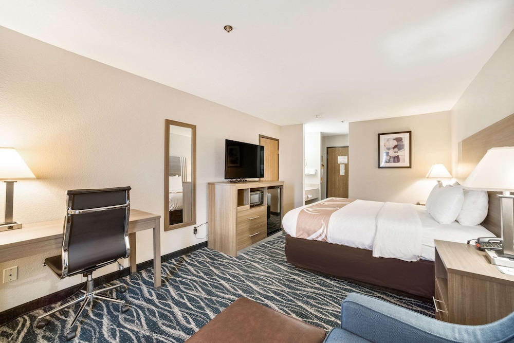 Quality Inn Effingham North 18/55