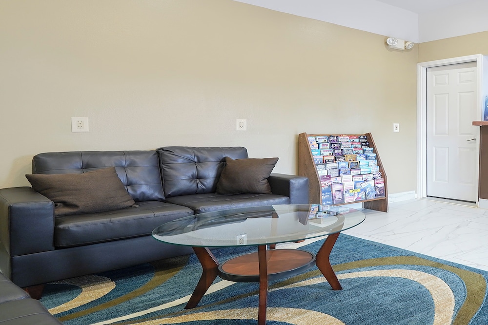 Budget inn by Oyo San Augustine 46/70