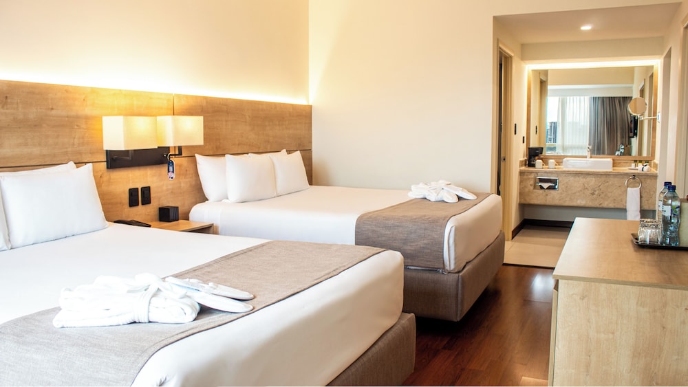 Upgrade, Executive, Suite, 2 Queen Beds