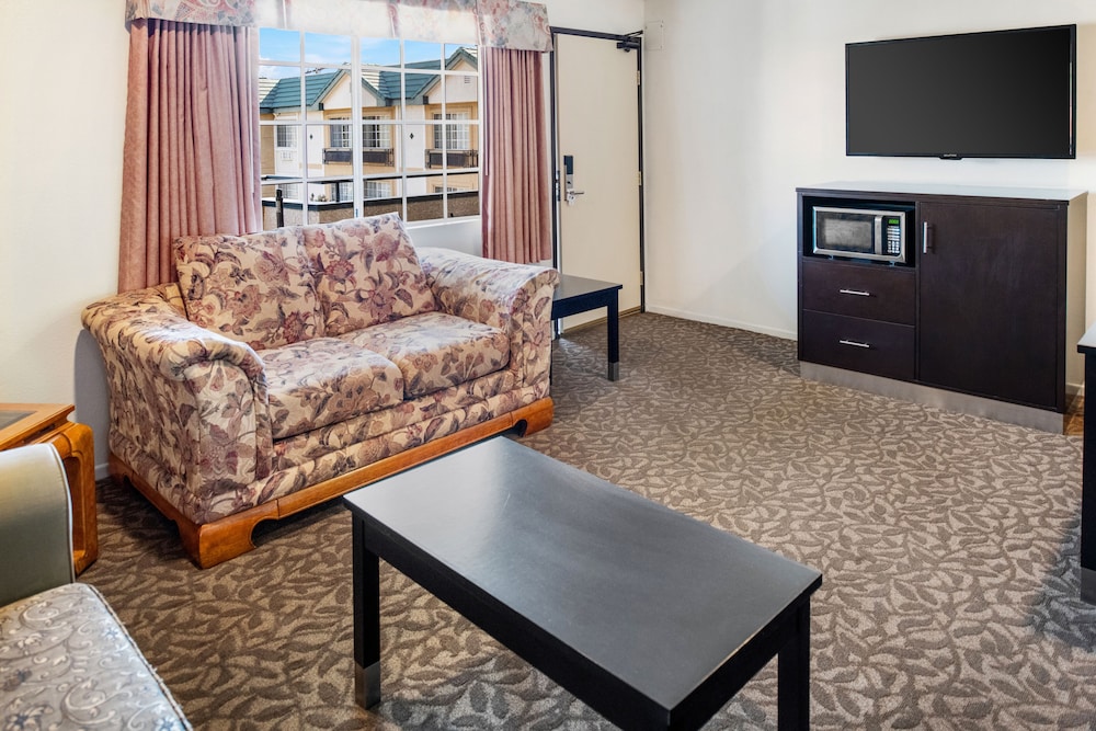 Glendale Hotel 22/38