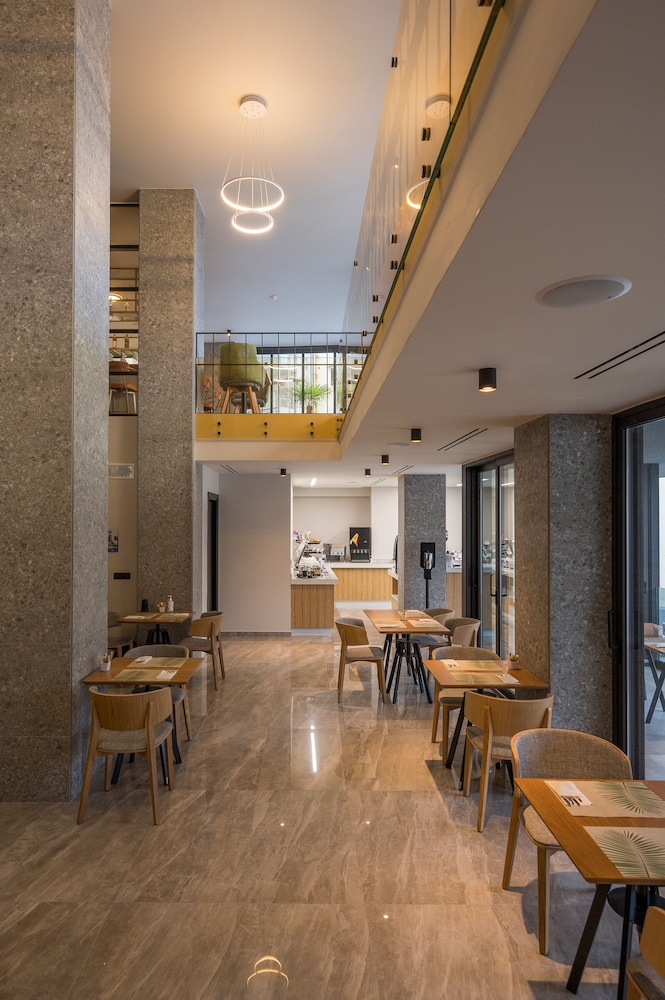 Hyperion City Hotel & Spa 52/70