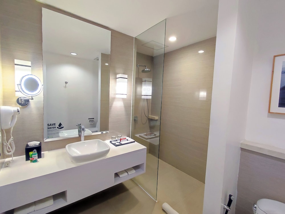 SWISS-BELHOTEL JAMBI 59/60