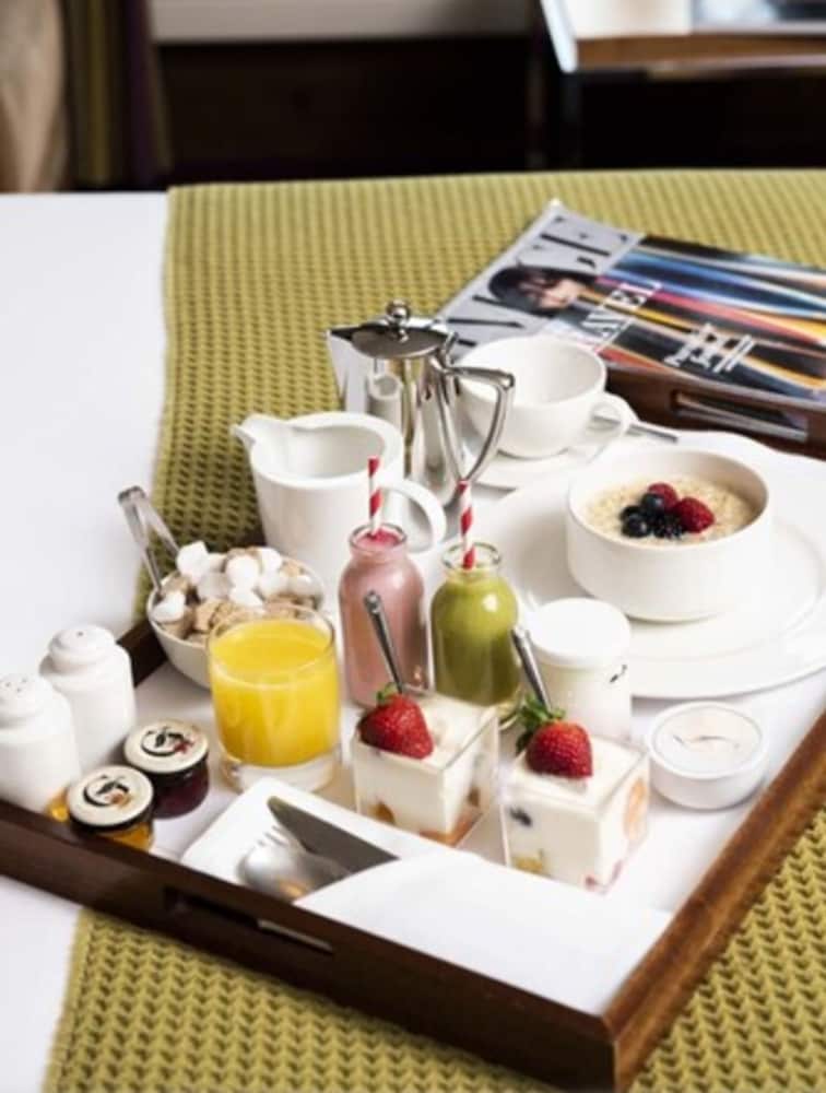 Fitzwilliam Hotel 39/52